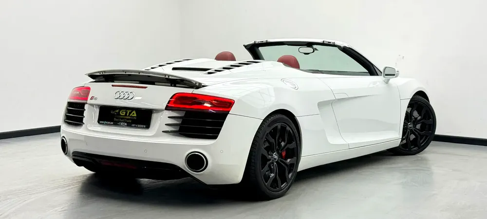 2014 Audi R8 Spyder, Service History, Excellent Condition, GCC - Image 8