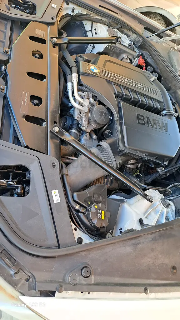 BMW 5-Series 535i 2013 GCC Specs - Image 4