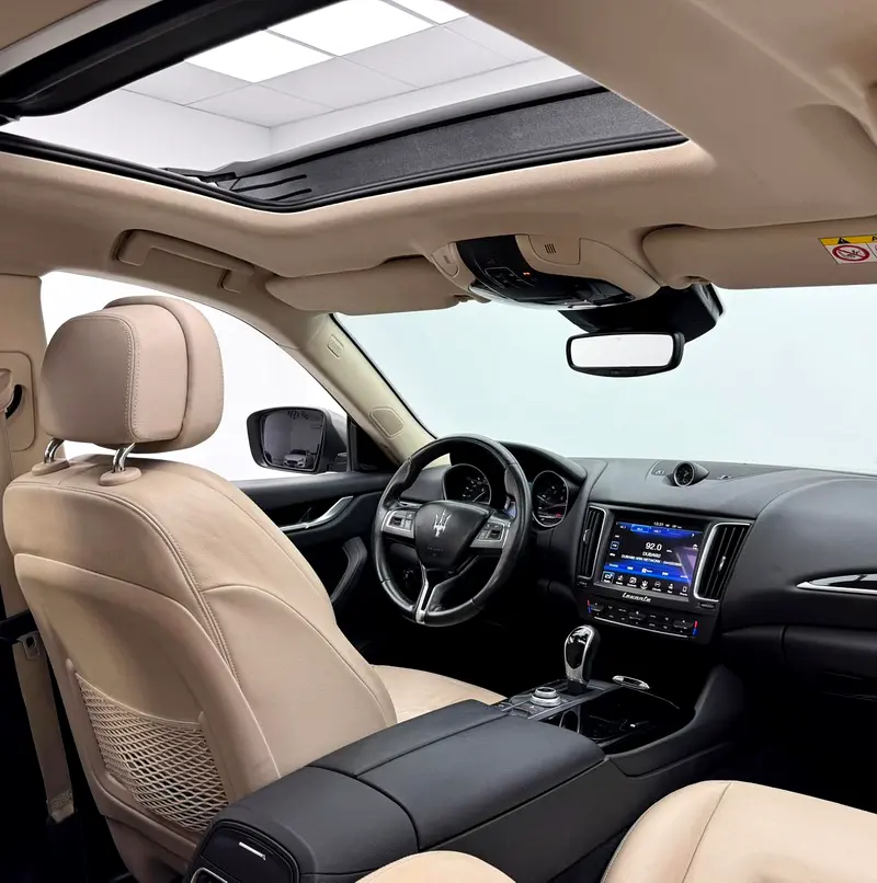 2017 Maserati Levante, Full Maserati Service History, Excellent Condition, GCC - Image 10