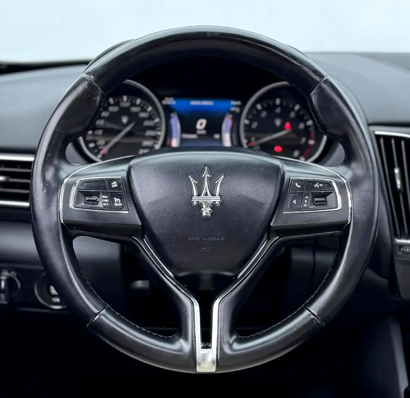 2017 Maserati Levante, Full Maserati Service History, Excellent Condition, GCC - Image 7