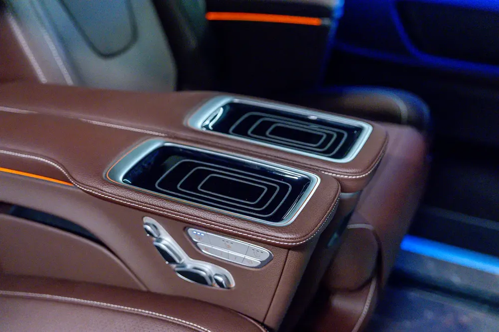 Mercedes V350L - Brand New - Image 19