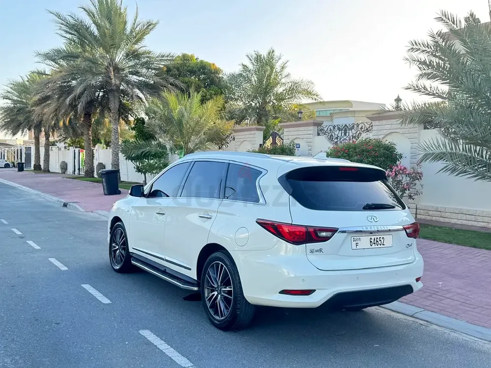 Infinity QX60 Luxurious top line and superb mint condition - Image 6