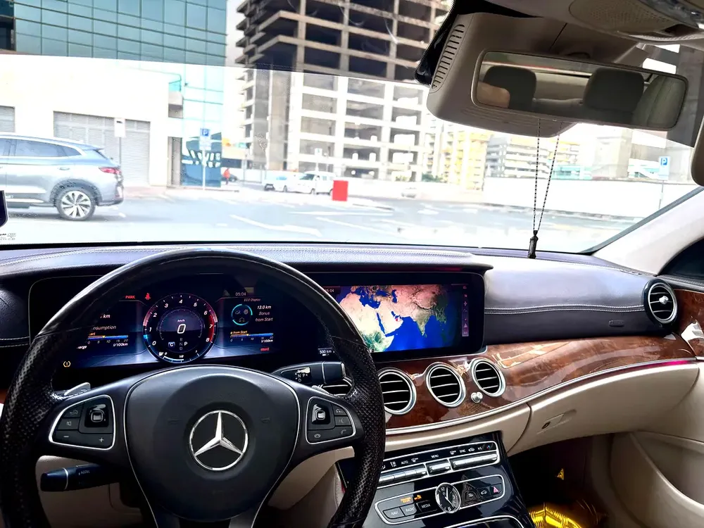 2017 Mercedes-Benz E-Class E 200 American Specs full option Excellent Condition - Image 7