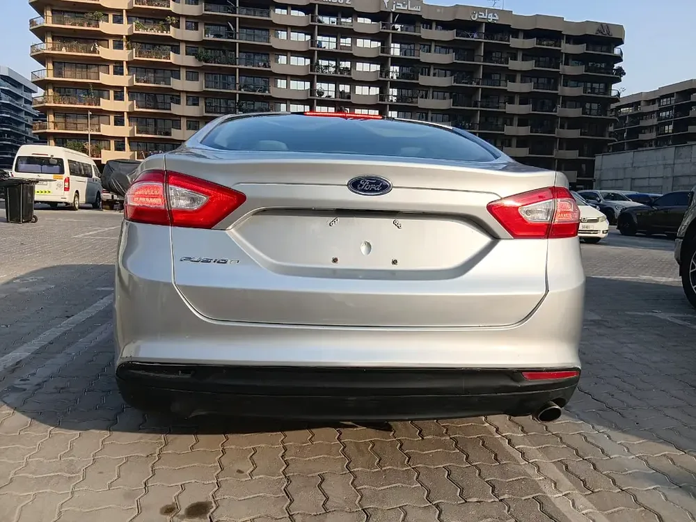2013 Ford Fusion - US Specs - mid options - Image 4