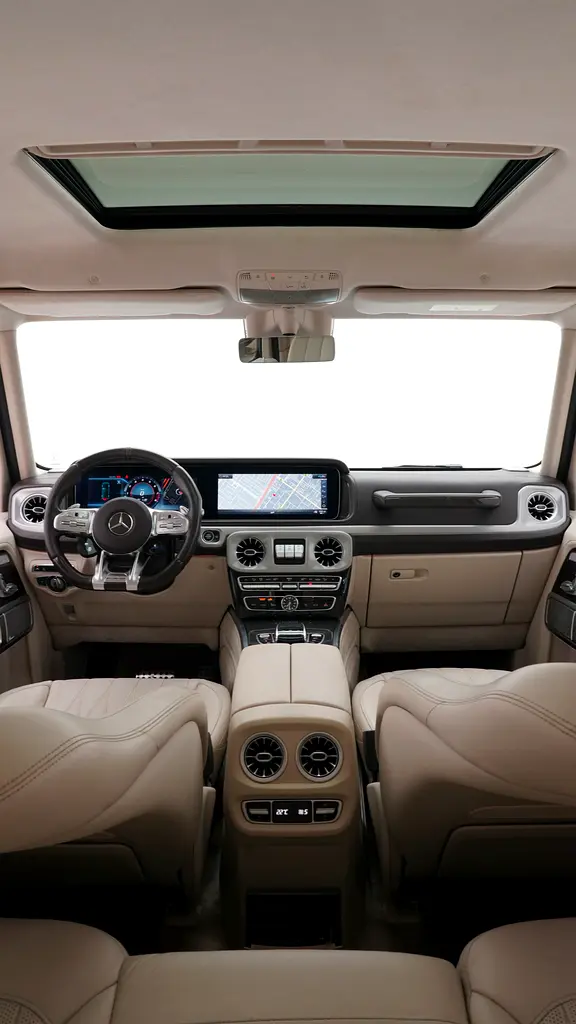 2022 Mercedes-Benz G-Class G 63 AMG | UNDER WARRANTY 2 YEARS GARGASH | GCC Specs  | - Image 4