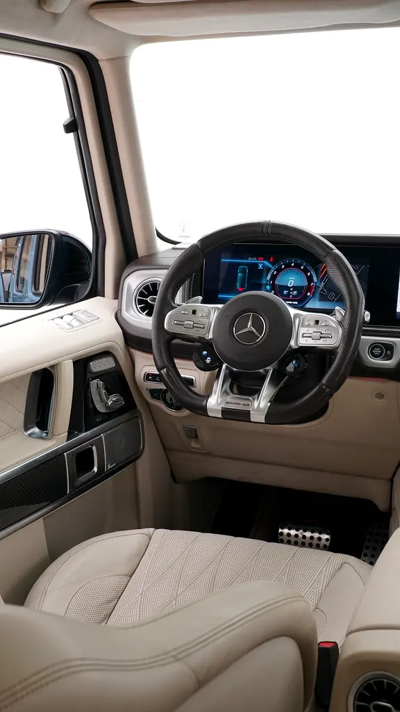 2022 Mercedes-Benz G-Class G 63 AMG | UNDER WARRANTY 2 YEARS GARGASH | GCC Specs  | - Image 5