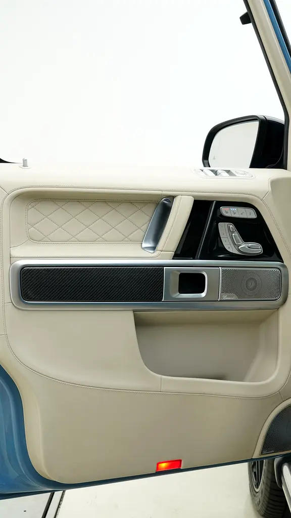 2022 Mercedes-Benz G-Class G 63 AMG | UNDER WARRANTY 2 YEARS GARGASH | GCC Specs  | - Image 8