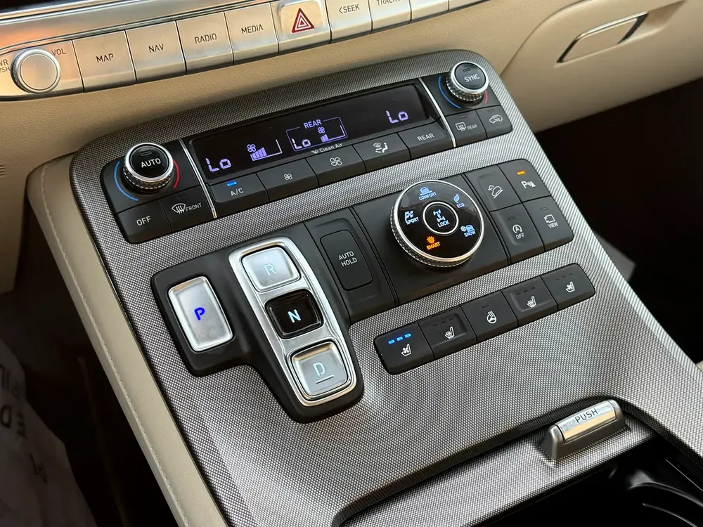 2020 HYUNDAI PALISADE LIMITED 4x4 DOUBLE SUNROOF 360CAMERA FULL OPTIONS IMPORTED FROM USA - Image 11
