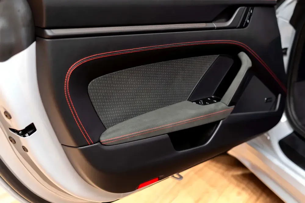 PORSCHE 911 Carrera 4 GTS (992.2) | AEROKIT PACKAGE | WARRANTY TILL 2029 - Image 11