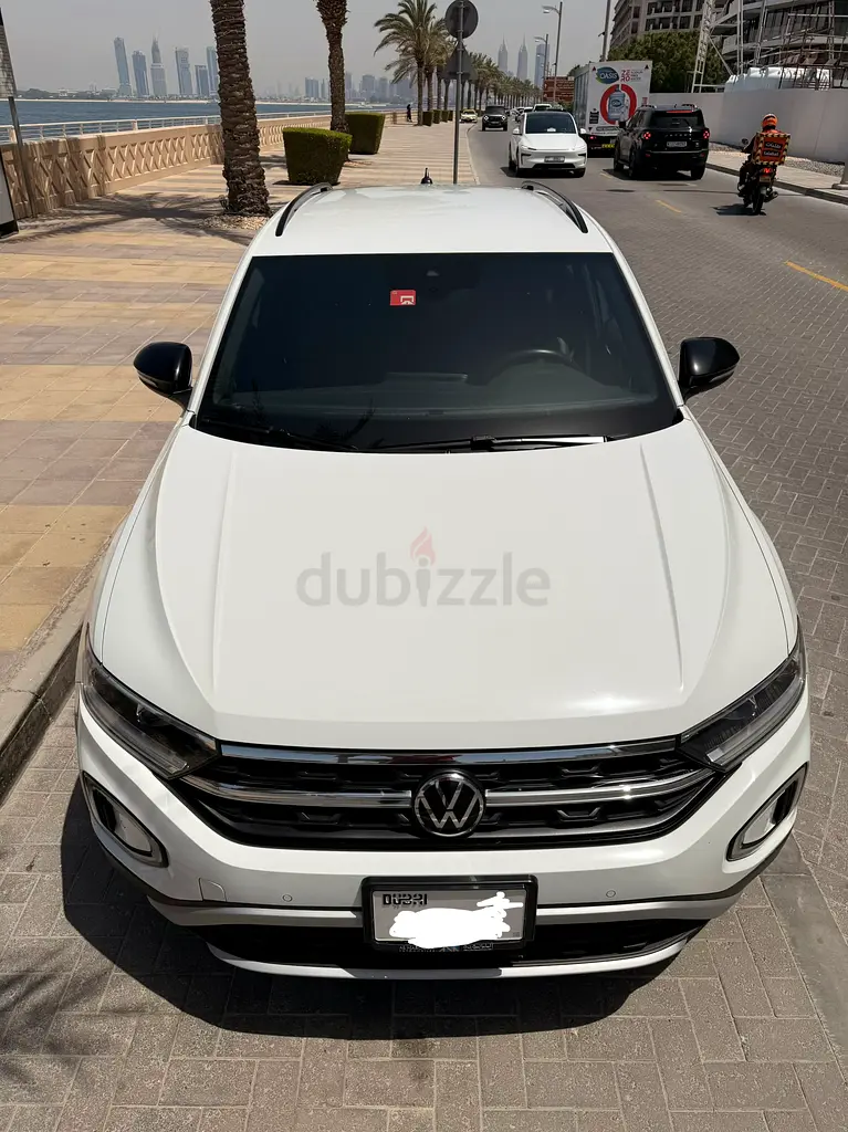 VOLKSWAGEN T-ROC STYLE 1.4 TSI 2023 | GCC SPECS | FULL VW SERVICE HISTORY | ACCIDENT FREE - Image 8