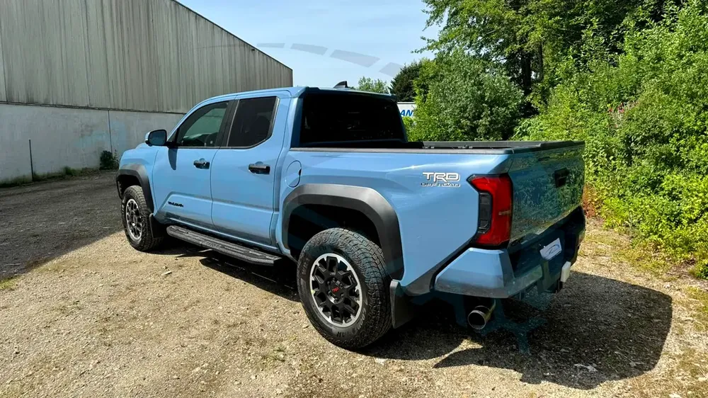 ( For Export ) 2026 Toyota Tacoma TRD Off-Road Premium 2.4T 4x4 BRAND NEW - Image 5