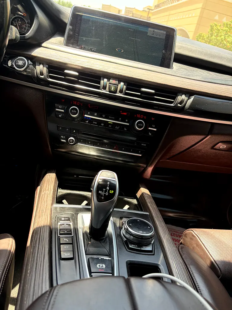 BMW X5 xDrive50i 2014 | GCC Specs | V8 TwinPower Turbo - Image 7