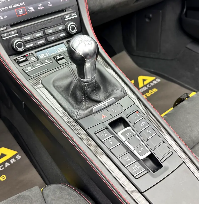 2020 Porsche 718 Spyder, 3 Years Porsche Warranty, Porsche Full Service History, GCC - Image 12