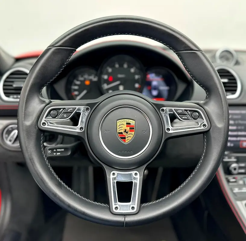 2020 Porsche 718 Spyder, 3 Years Porsche Warranty, Porsche Full Service History, GCC - Image 8