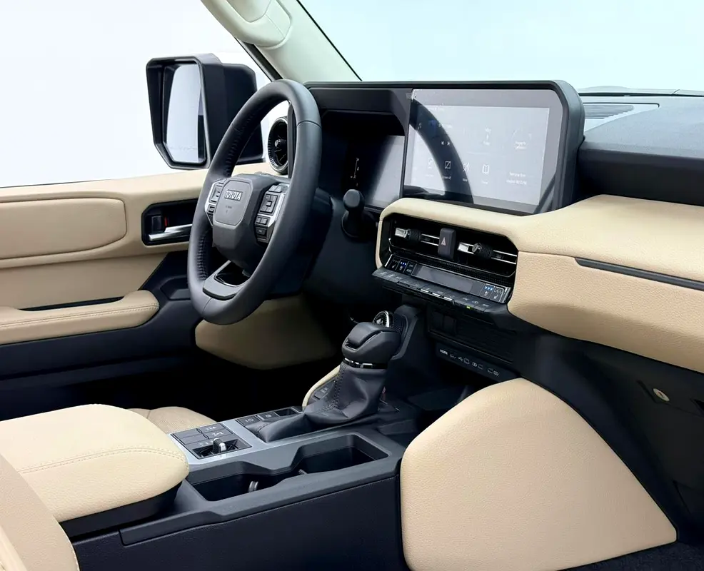 2025 Toyota Prado GXL, 2028 Toyota Warranty, Very Low Km, 7 Seater, Fully Loaded, GCC - Image 8