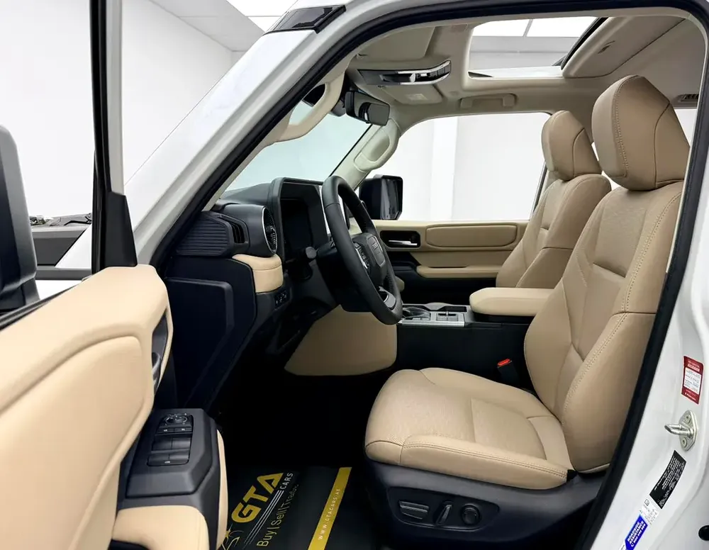 2025 Toyota Prado GXL, 2028 Toyota Warranty, Very Low Km, 7 Seater, Fully Loaded, GCC - Image 9
