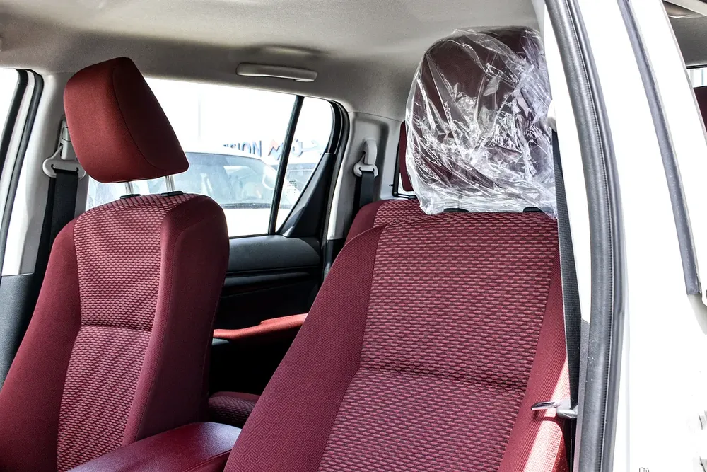2025 Toyota Hilux Double Cab GLX - GCC Specs - Brand New! - Image 6