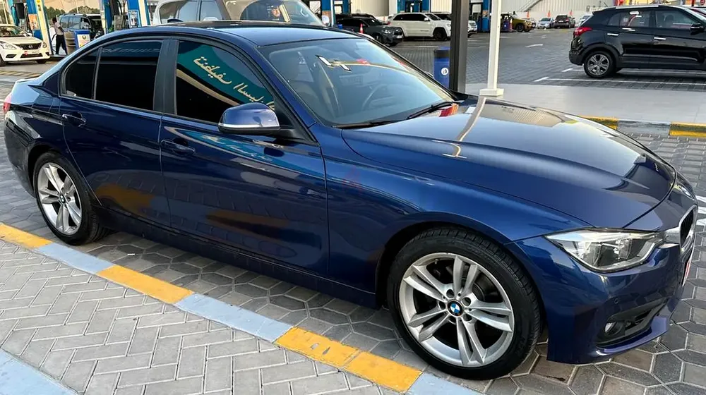 BMW 3 Series 318i 2017 GCC Specs - Well Maintained - Image 5