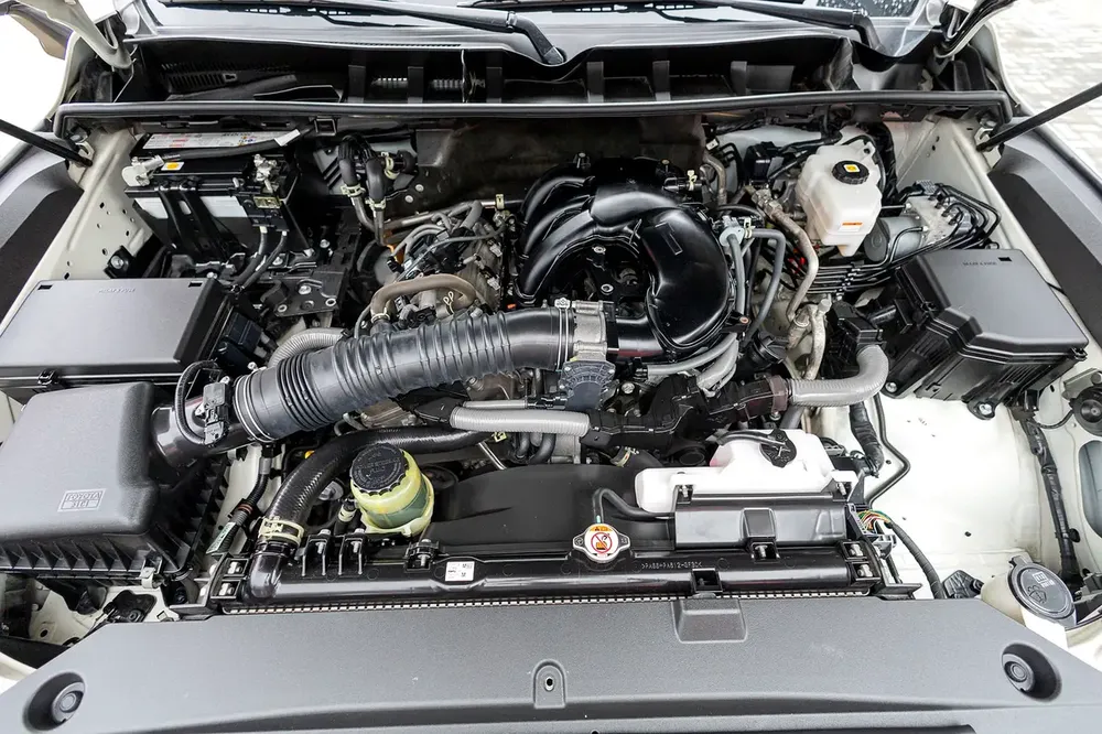 Toyota Land Cruiser 2023 GCC specs - Image 10