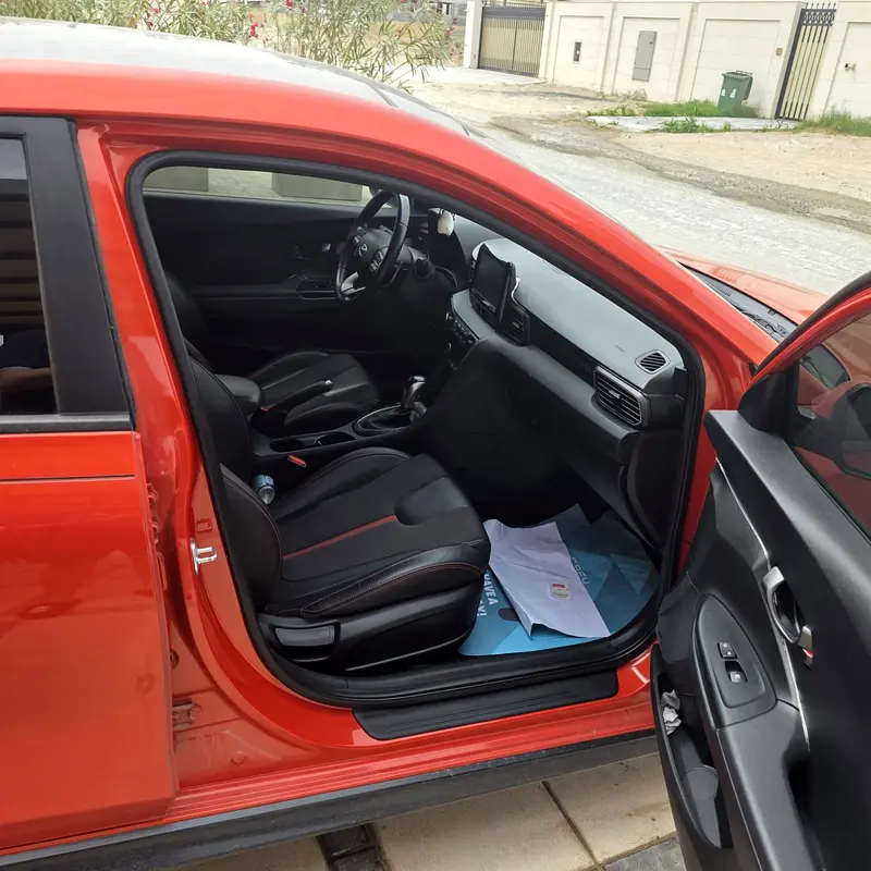 Hyundai Veloster 1.6 Turbo 2019 - American Specs - GCC Ready! Lady Driven - Image 14