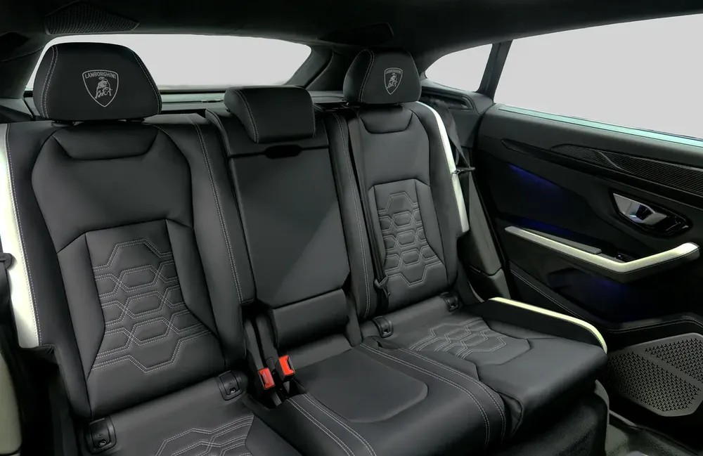 Lamborghini URUS SE 2025 | Certified Pre-Owned | Dealer Warranty | Service Contract - Image 12