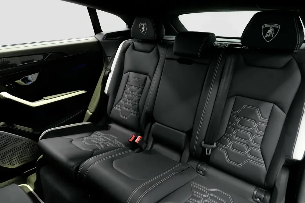 Lamborghini URUS SE 2025 | Certified Pre-Owned | Dealer Warranty | Service Contract - Image 13