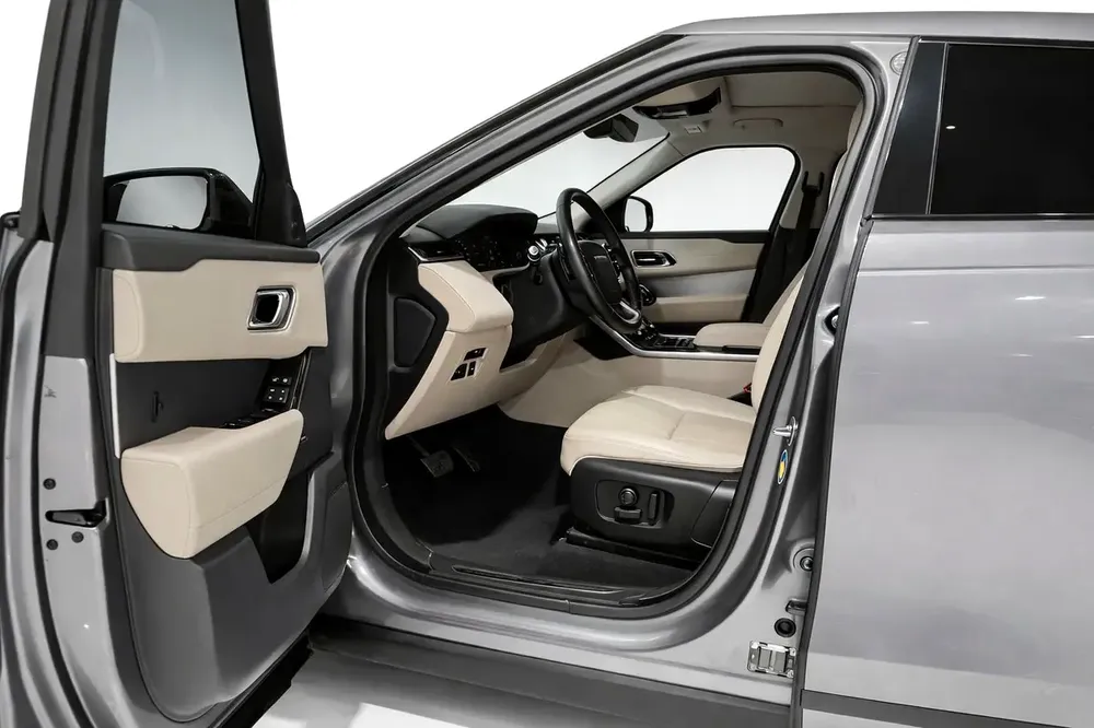 AED 2,213 P.M l 0% Down Payment l P250 SE l 1 Year Warranty - Image 8