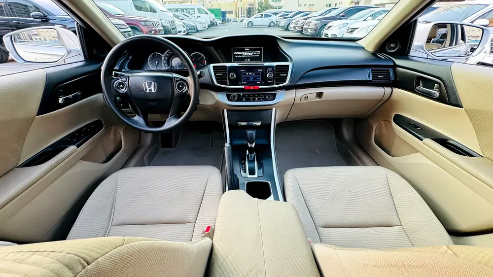 Honda Accord 2014 GCC Specs accident free full option, single owner excellent condition - Image 10