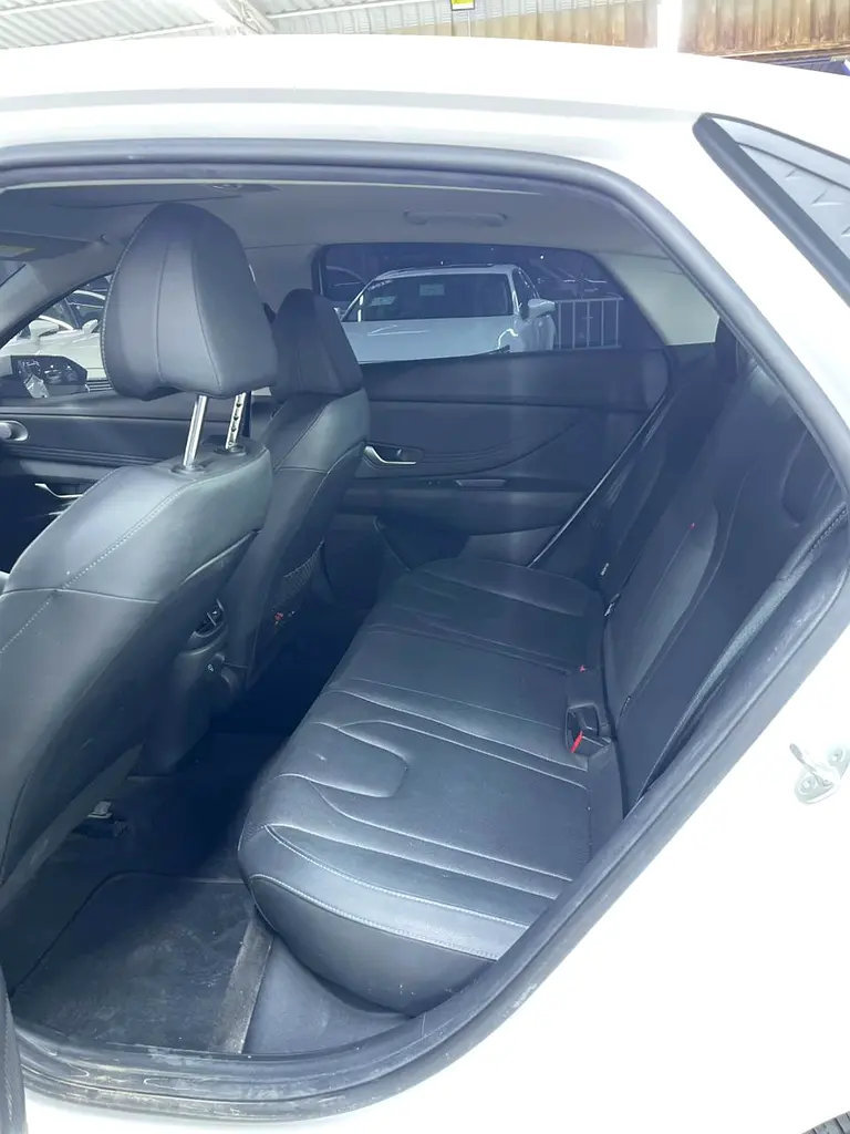 Hyundai Elantra 2025 - Chinese Specs - Efficient  Modern - Image 10