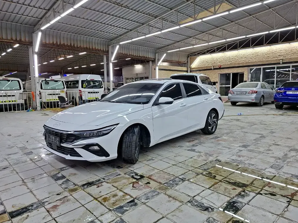 Hyundai Elantra 2025 - Chinese Specs - Efficient  Modern - Image 5