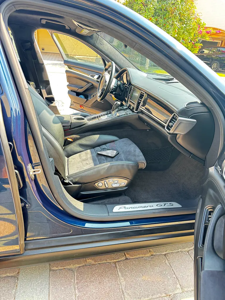 Porsche Panamera GTS 2014 | Registered  Serviced at the Porsche UAE Dealer | Low Mileage - Image 14