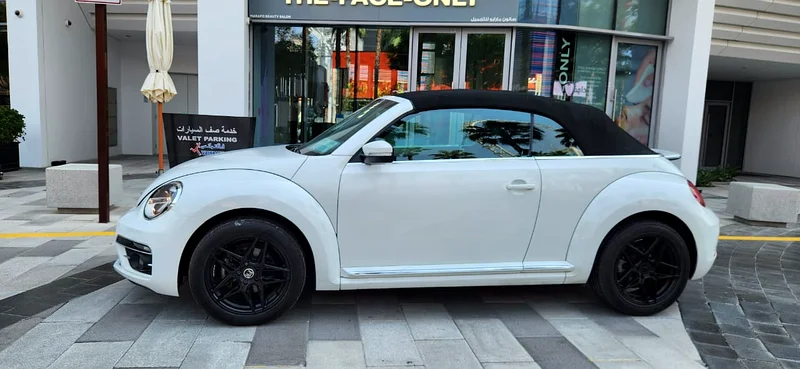 2019 Volkswagen Beetle -2.0L-4 Cyl-Excellent Condition - Image 10