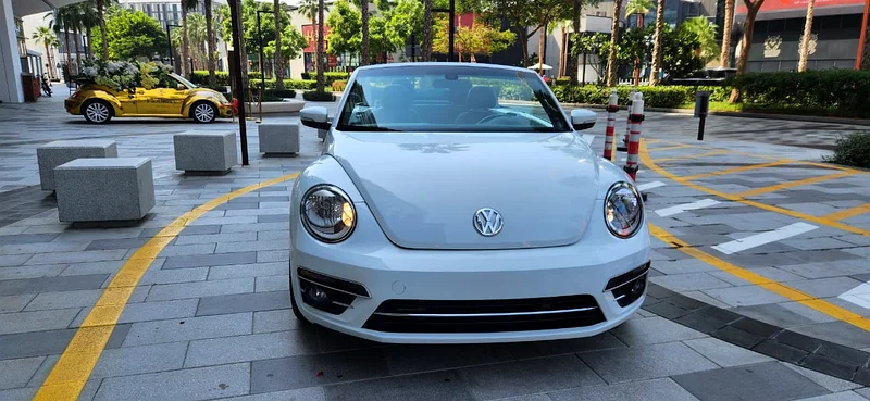 2019 Volkswagen Beetle -2.0L-4 Cyl-Excellent Condition - Image 4