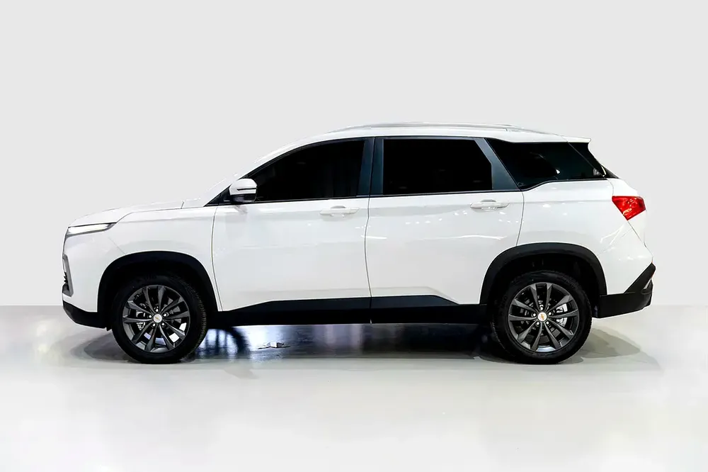 Chevrolet Captiva LS - 2023 - Image 15