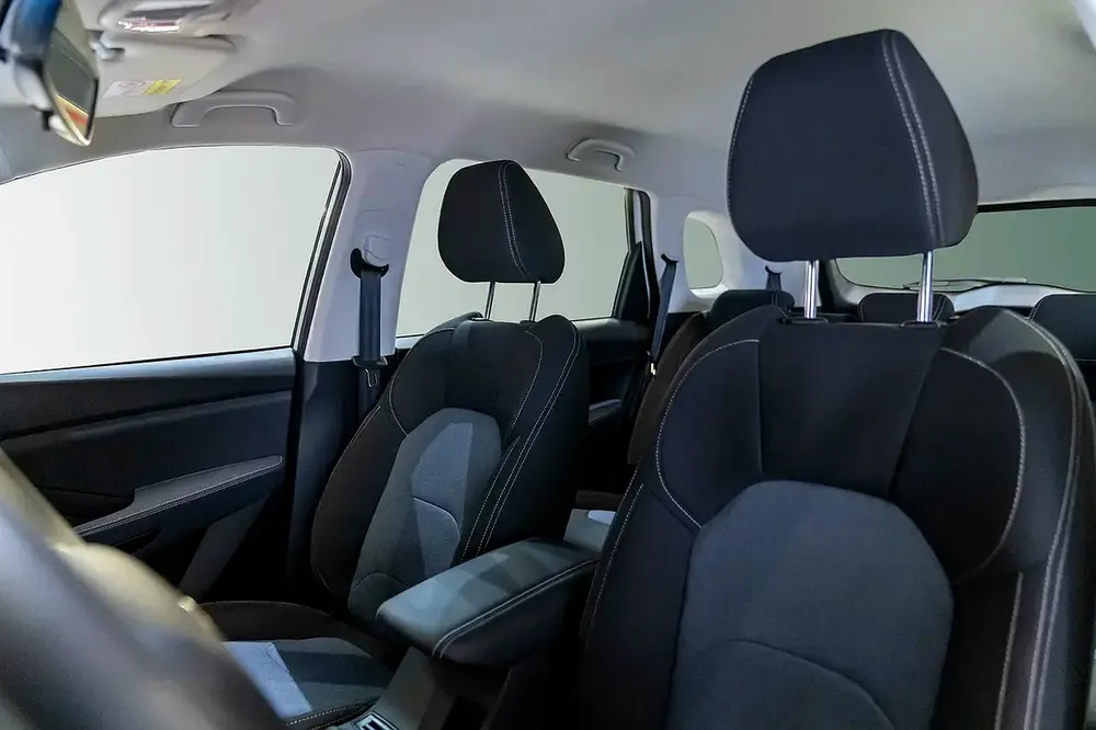 Chevrolet Captiva LS - 2023 - Image 6