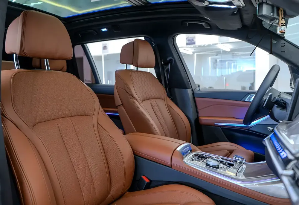2025 BMW X7 xDrive40i, With 5 Years Warranty  Service Contract, Fully Loaded, GCC Specs - Image 10