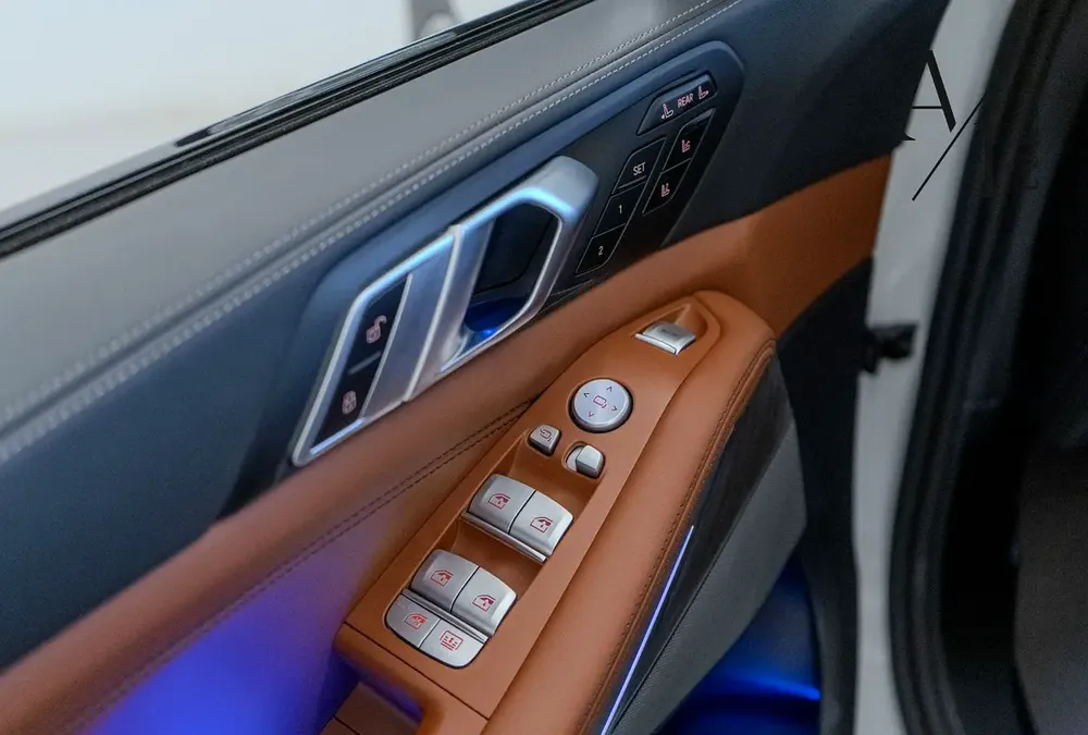 2025 BMW X7 xDrive40i, With 5 Years Warranty  Service Contract, Fully Loaded, GCC Specs - Image 18