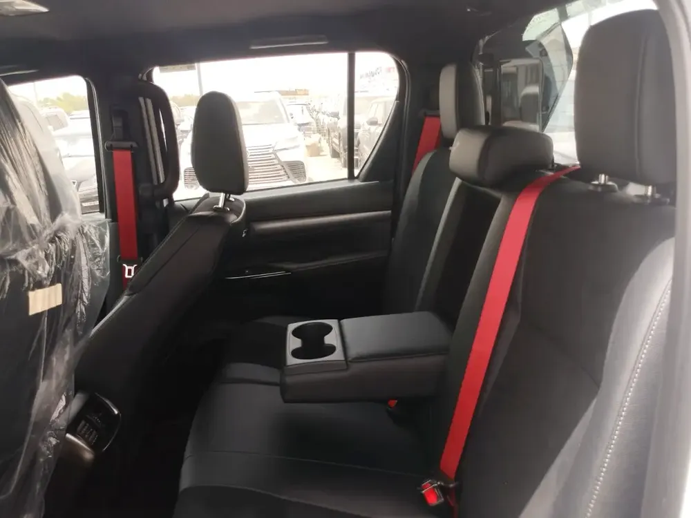 Toyota Hilux GR Sport 2025 - Brand New - Image 6