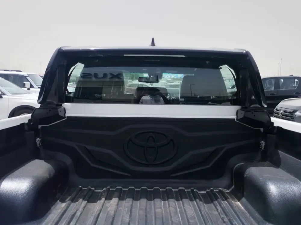 Toyota Hilux GR Sport 2025 - Brand New - Image 8