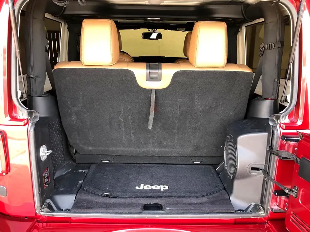 Jeep Wrangler Sahara - Jeepers Edition - Low Klm - Agency Serviced - Image 11