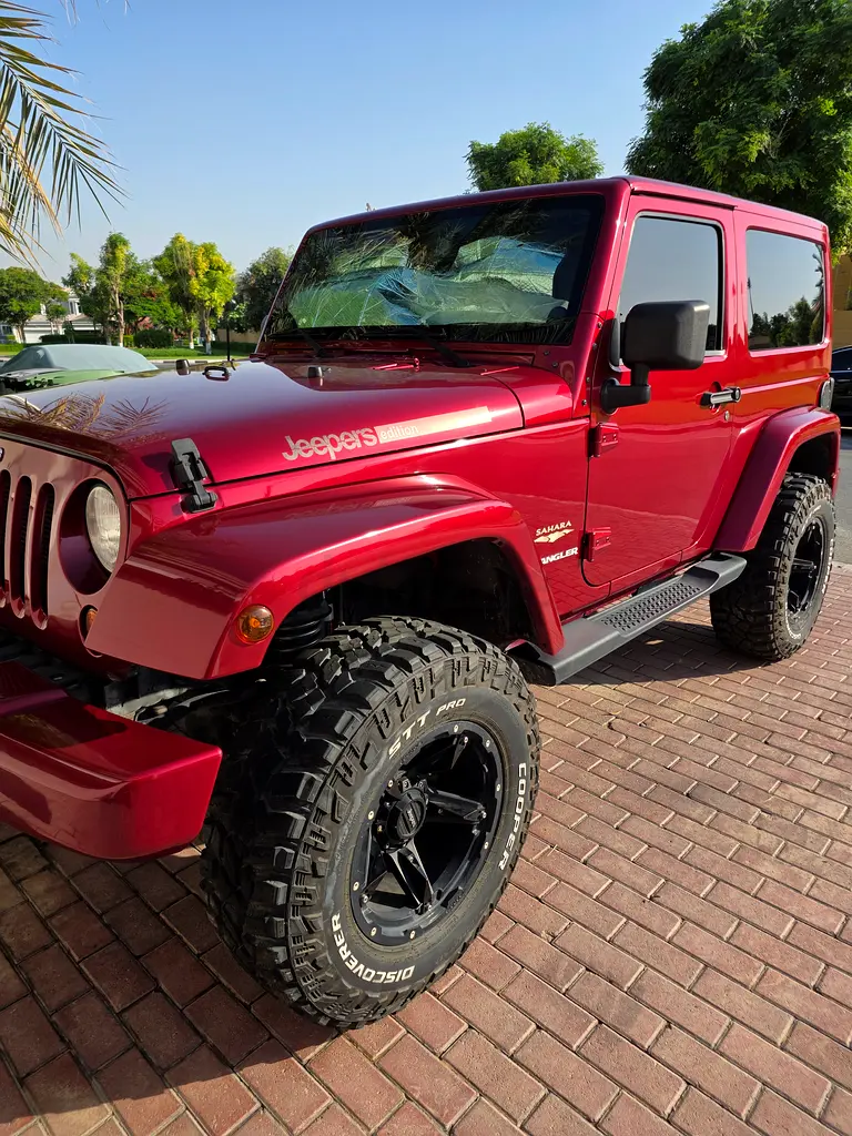 Jeep Wrangler Sahara - Jeepers Edition - Low Klm - Agency Serviced - Image 18