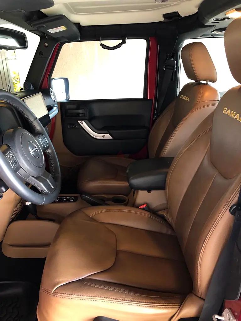 Jeep Wrangler Sahara - Jeepers Edition - Low Klm - Agency Serviced - Image 4