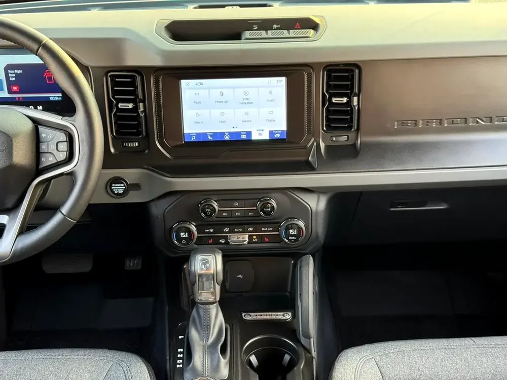 Ford Bronco Big Bend 2023 Export Price @ 150,000 AED - Image 13