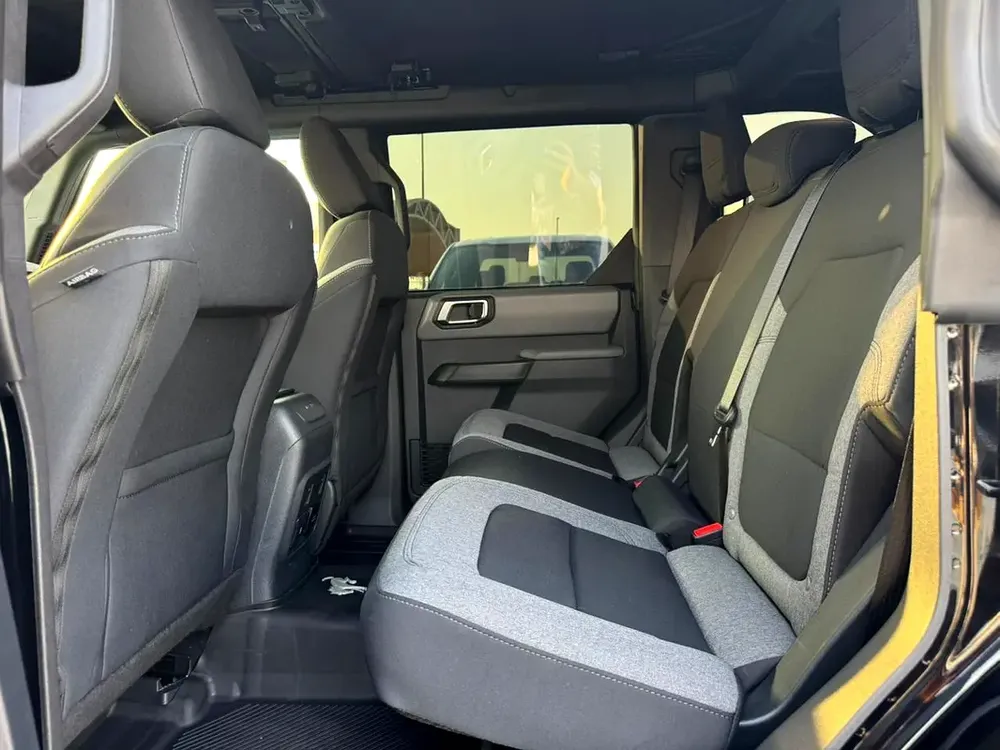 Ford Bronco Big Bend 2023 Export Price @ 150,000 AED - Image 8