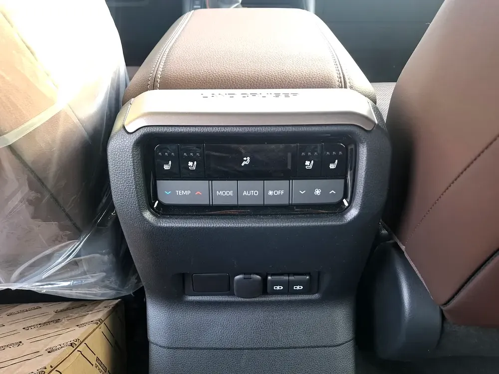 Toyota Prado 2.4L 2026 Adventure Sand/Safari Petrol (Export Only) - Image 13
