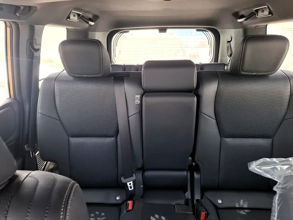 Toyota Prado 2.4L 2026 Adventure Sand/Safari Petrol (Export Only) - Image 17