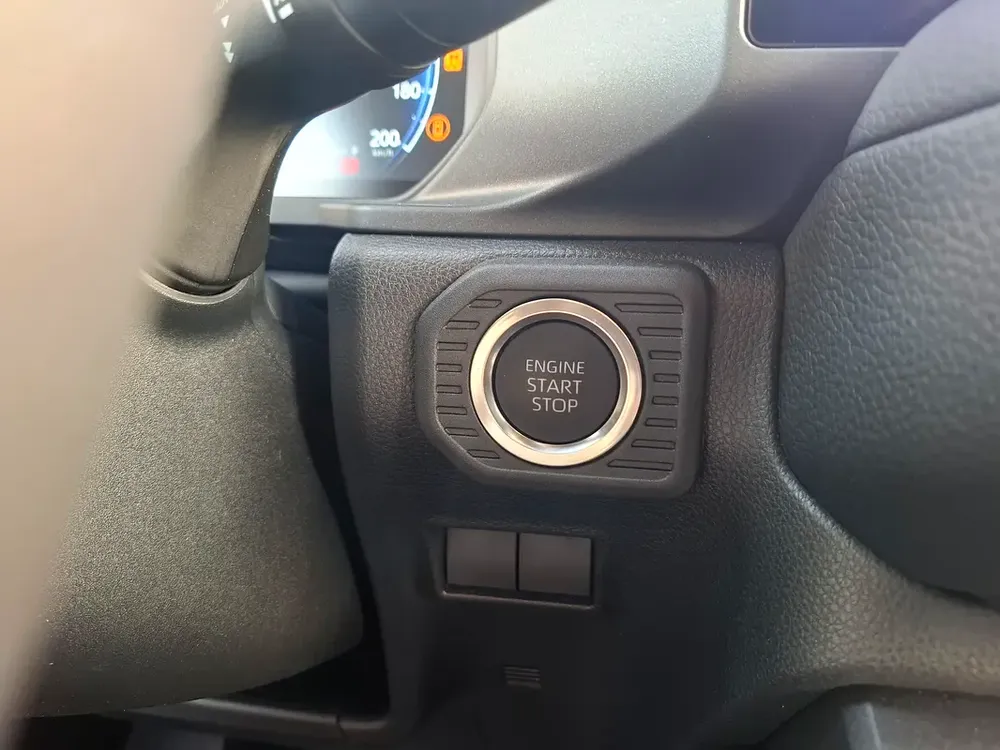 Toyota Prado 2.4L 2026 Adventure Sand/Safari Petrol (Export Only) - Image 18