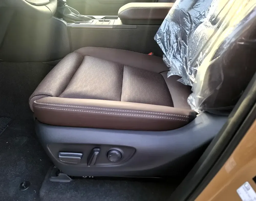 Toyota Prado 2.4L 2026 Adventure Sand/Safari Petrol (Export Only) - Image 7