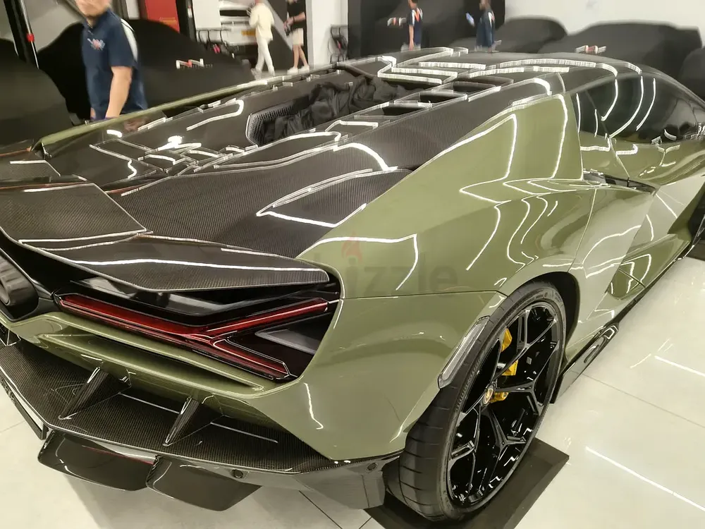 LAMBORGHINI REVUELTO |Gcc |2025| WARRANTY - Image 5