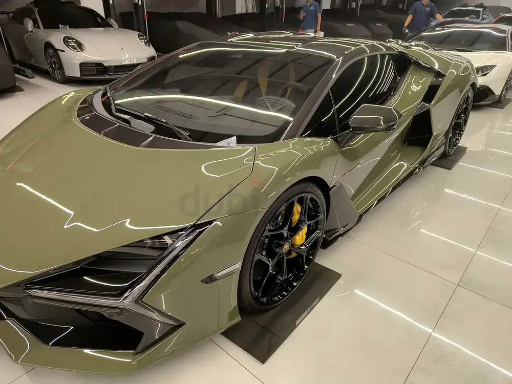 LAMBORGHINI REVUELTO |Gcc |2025| WARRANTY - Image 6